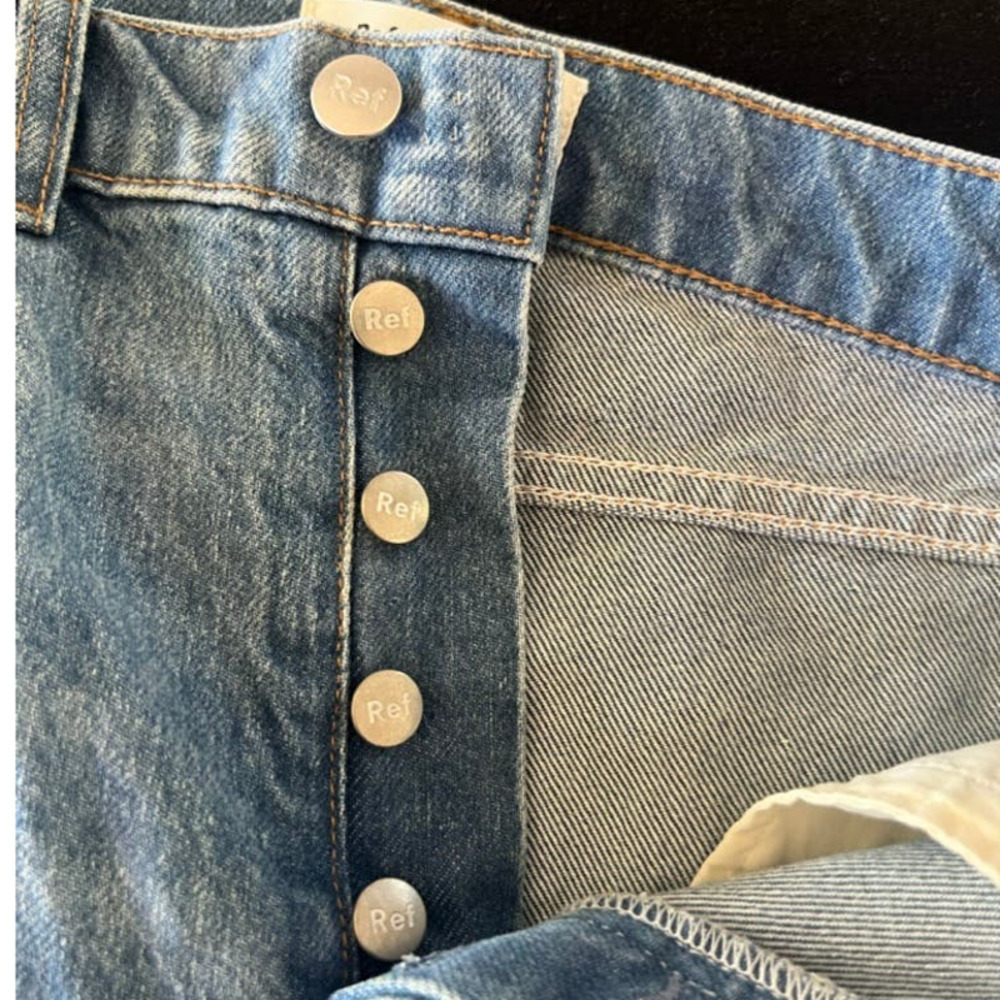 Reformation Cynthia High Rise Straight Jeans in Shasta Destroyed - Picture 6 of 12